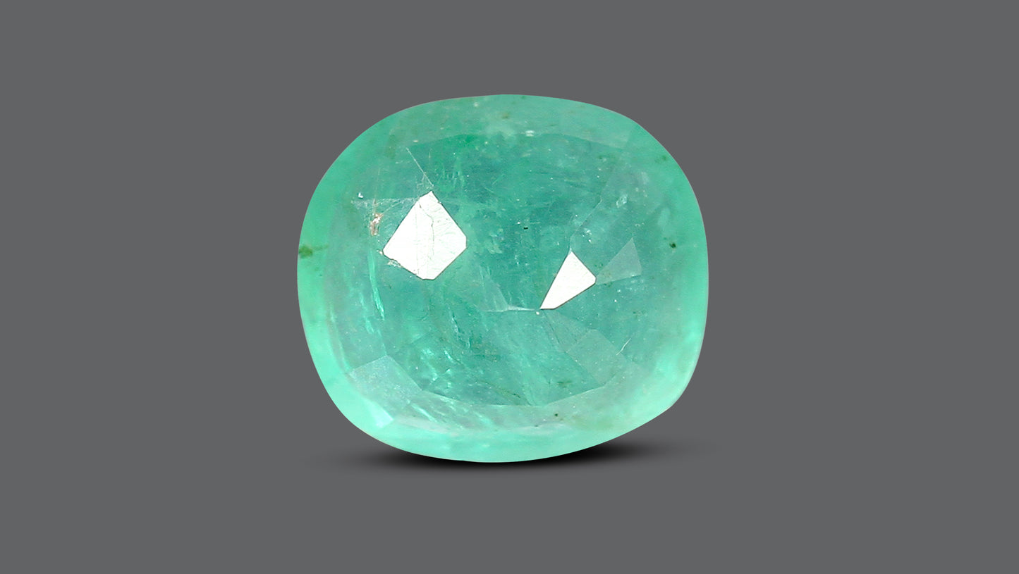 Natural Brazil Emerald (Panna) 4.62 Carats