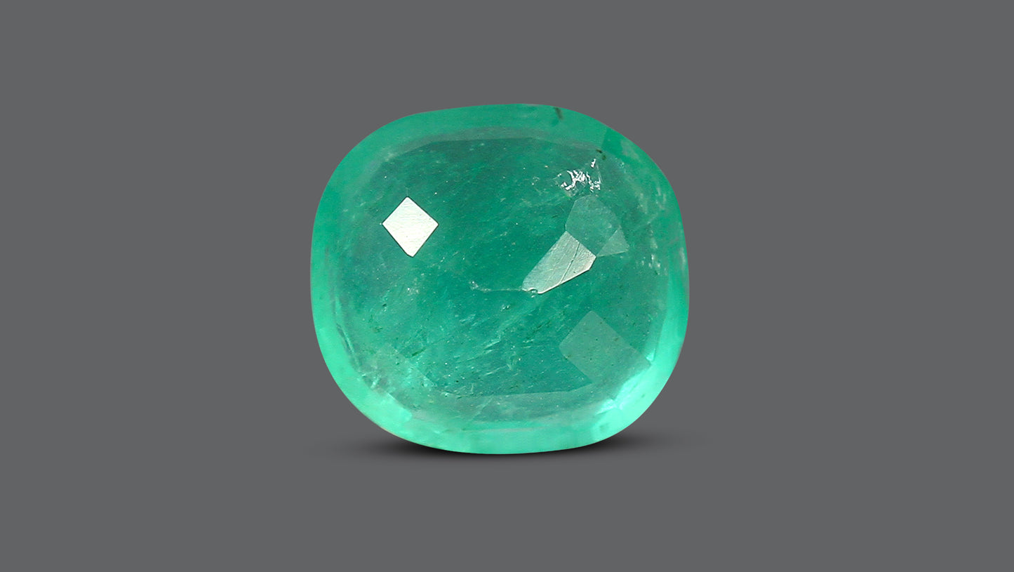Natural Brazil Emerald (Panna) 4.70 Carats