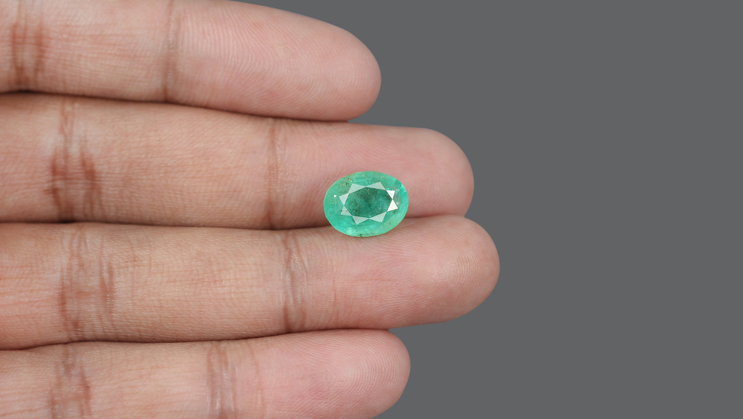 Natural Brazil Emerald (Panna) 5.55 Carats