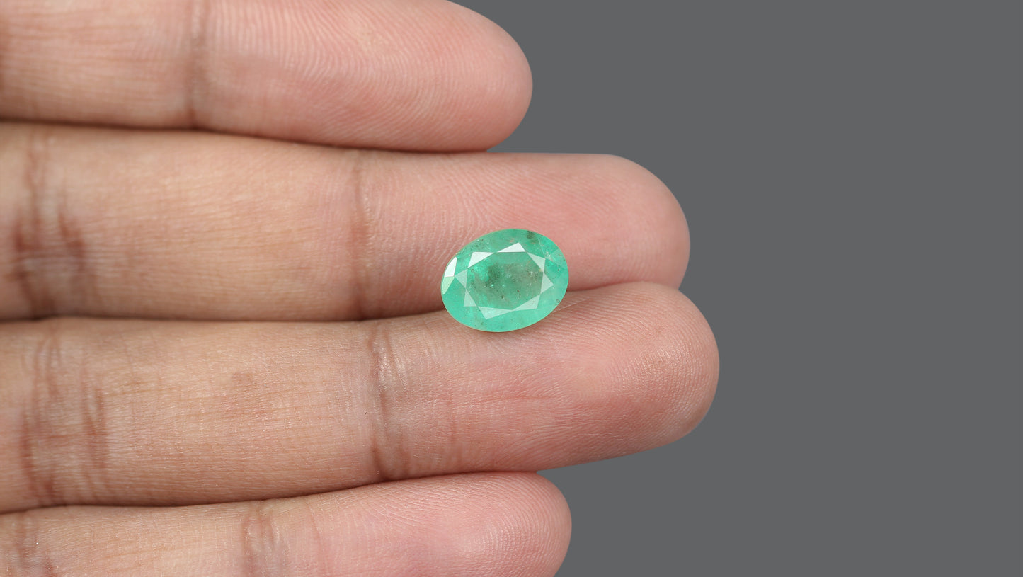 Natural Brazil Emerald (Panna) 5.09 Carats