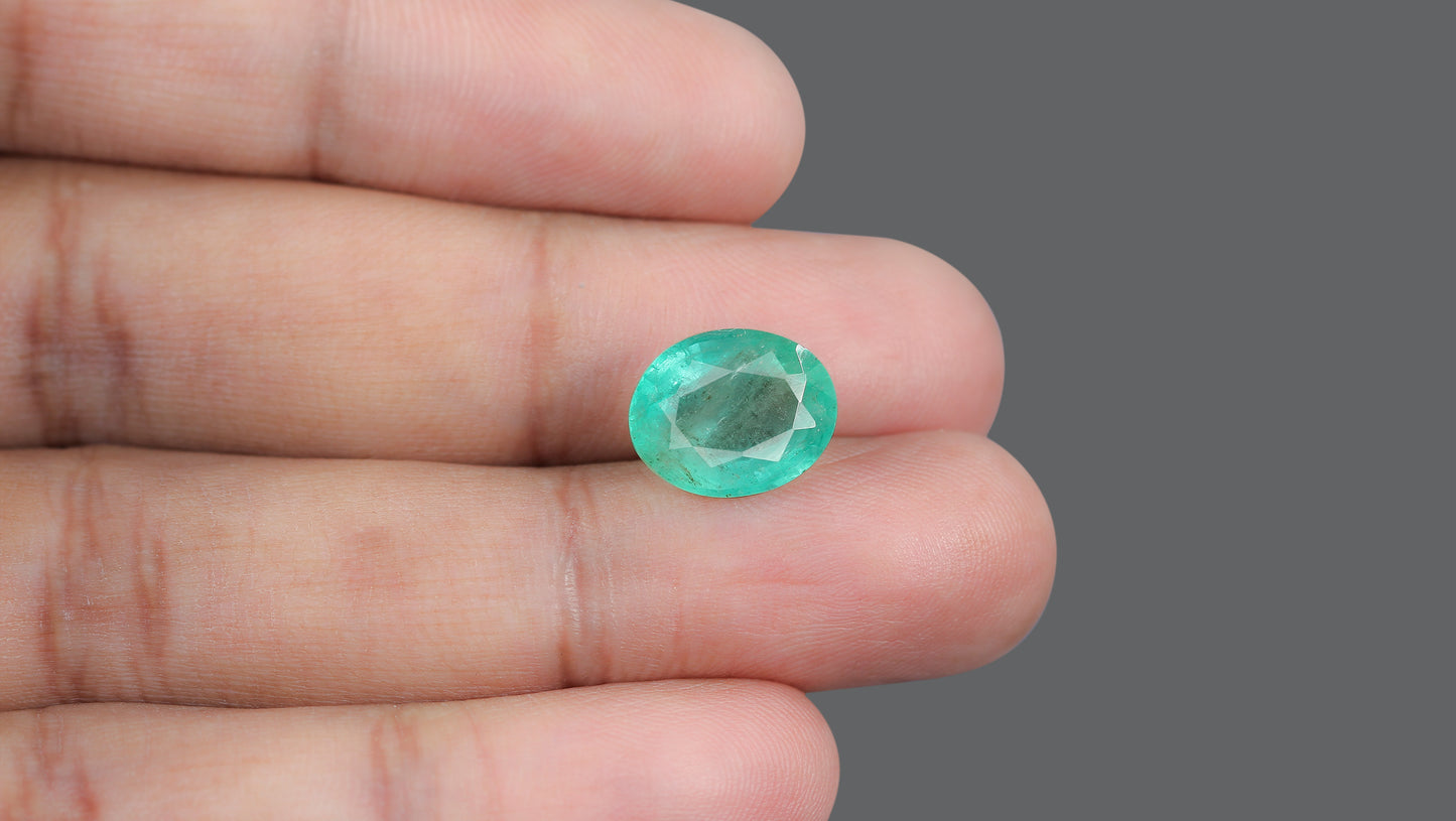 Natural Brazil Emerald (Panna) 6.18 Carats