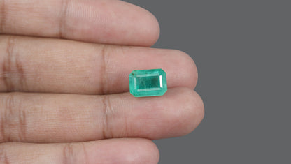 Natural Brazil Emerald (Panna) 5.82 Carats