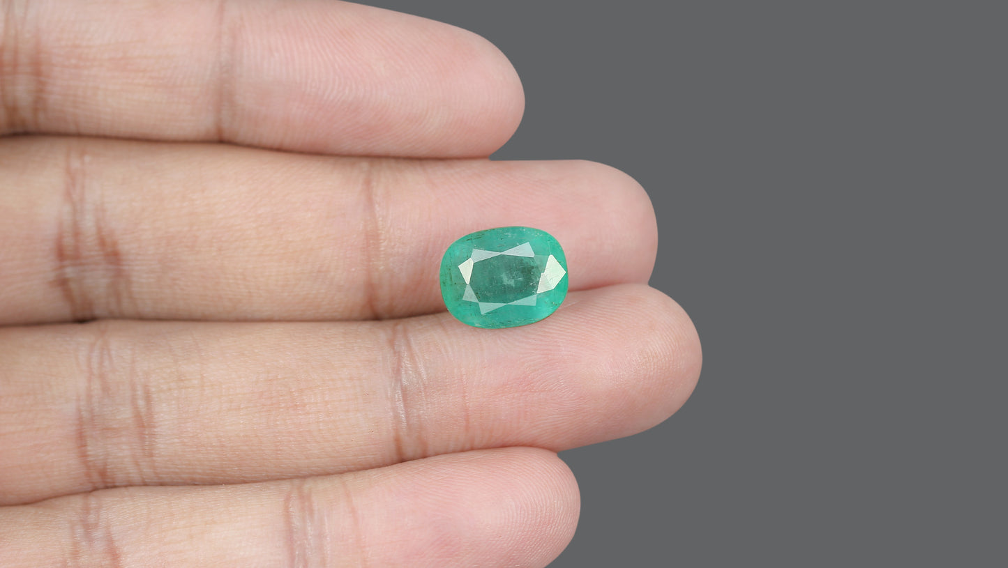 Natural Brazil Emerald (Panna) 6.57 Carats