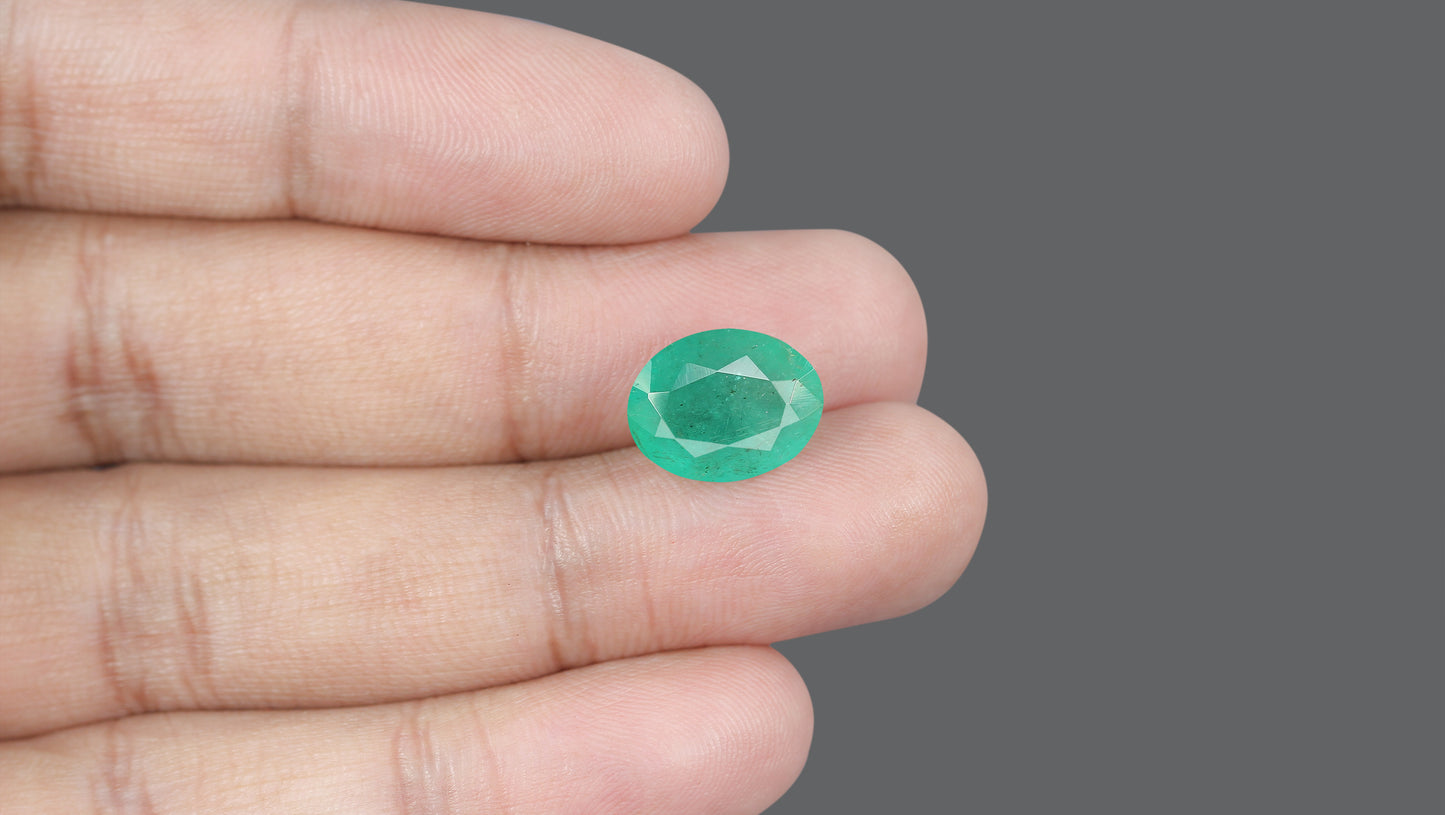 Natural Brazil Emerald (Panna) 6.17 Carats