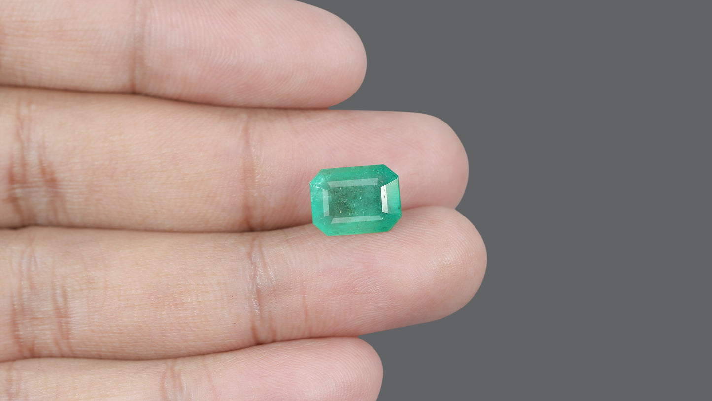 Natural Brazil Emerald (Panna) 5.68 Carats