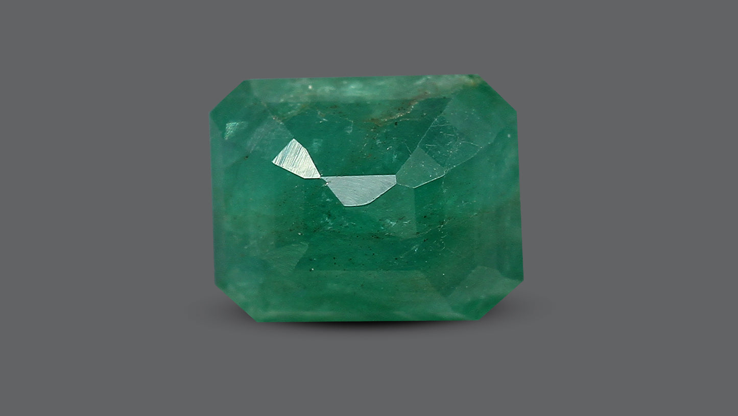 Natural Zambian Emerald (Panna) 5.07 Carats