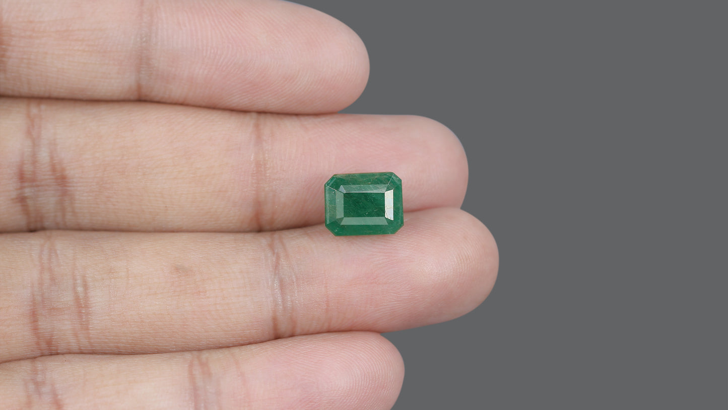 Natural Zambian Emerald (Panna) 5.07 Carats