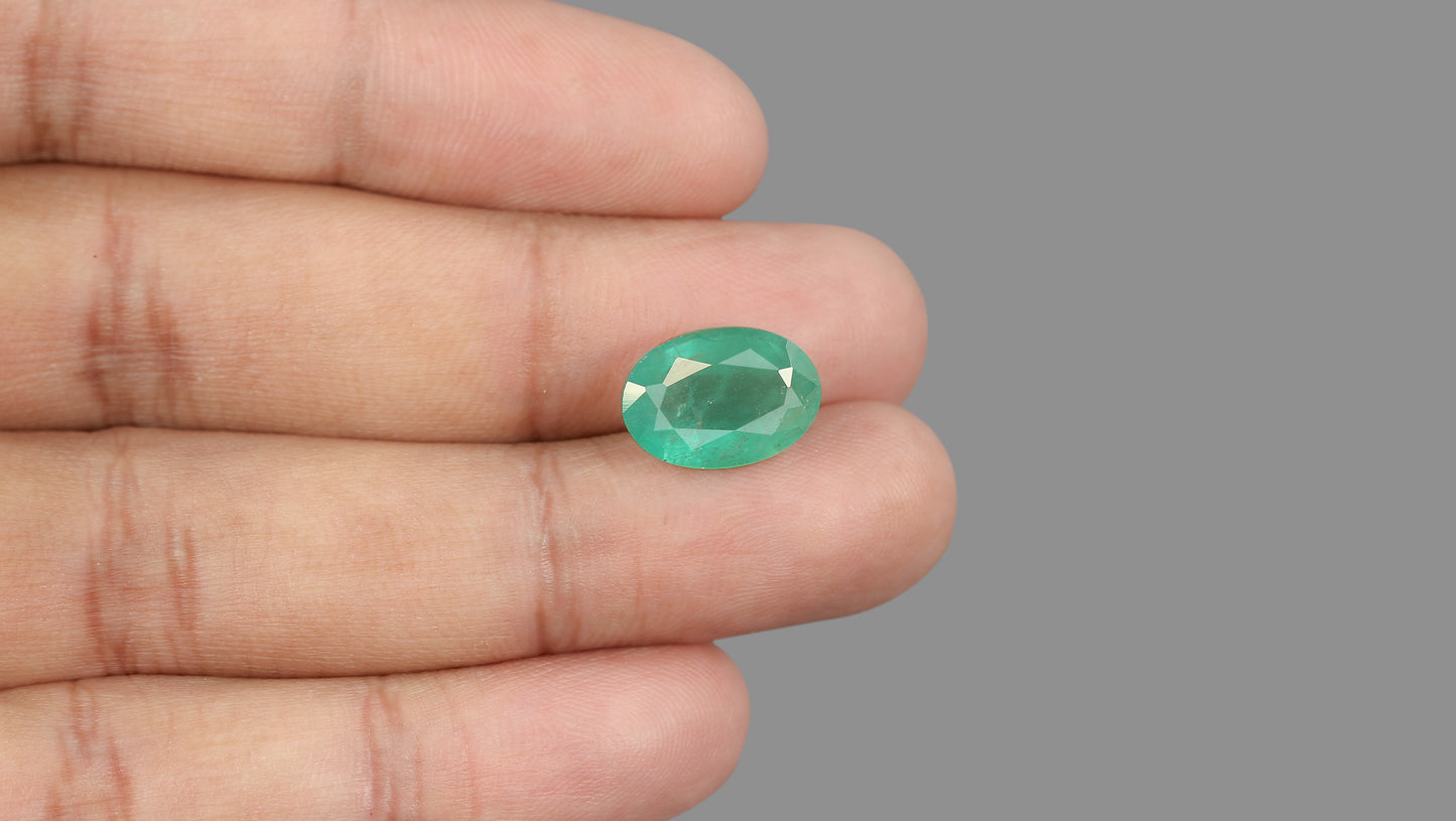 Natural Brazil Emerald (Panna) 6.76 Carats