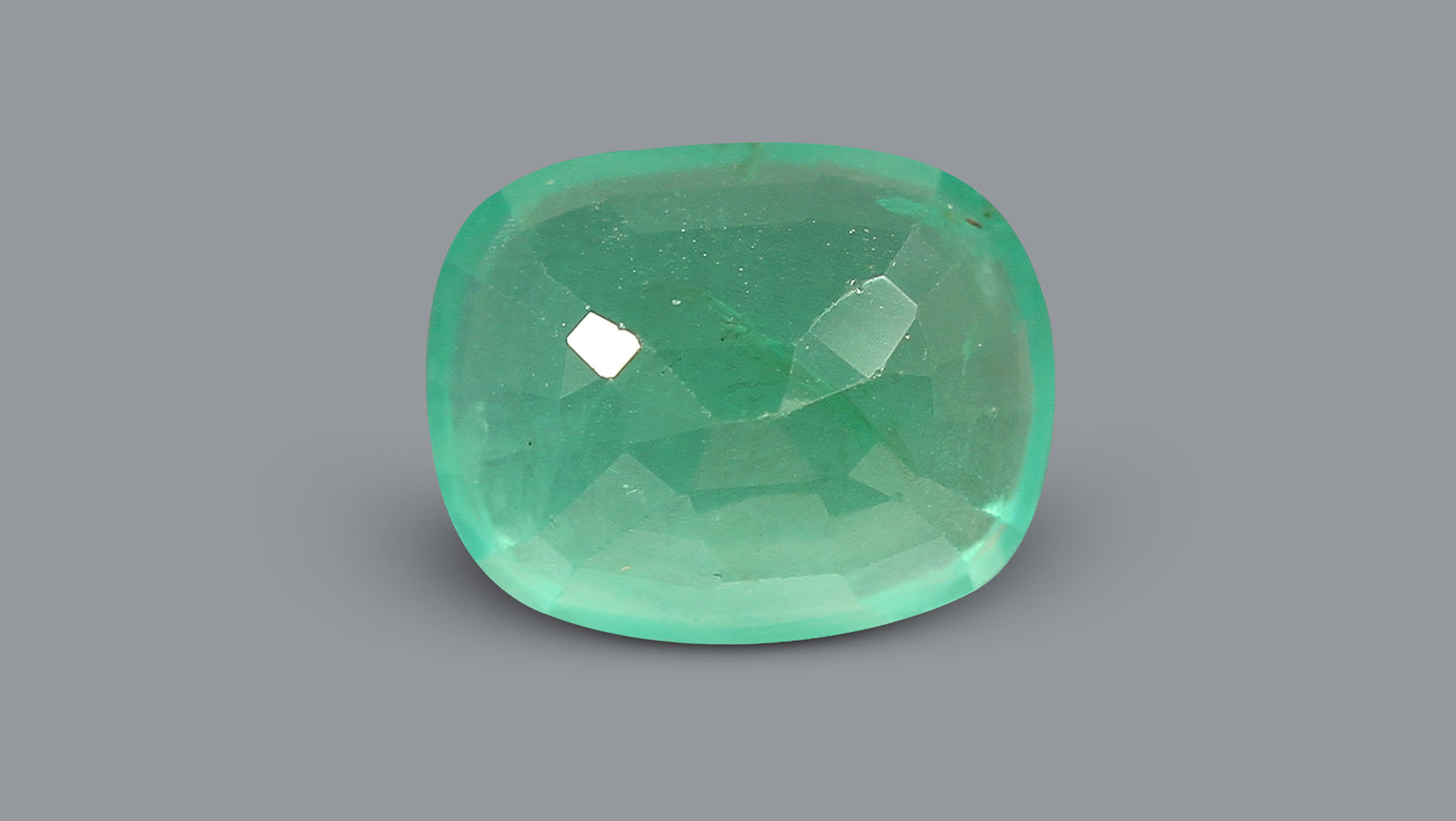 Natural Zambian Emerald (Panna) 4.09 Carats
