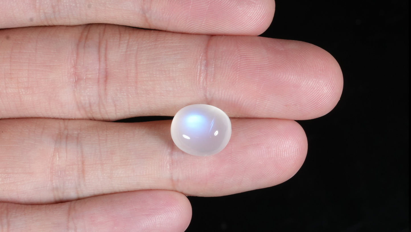 NATURAL MOONSTONE 7.27 CARATS