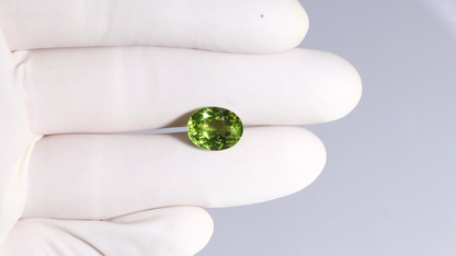 NATURAL PERIDOT 6.13 CARATS