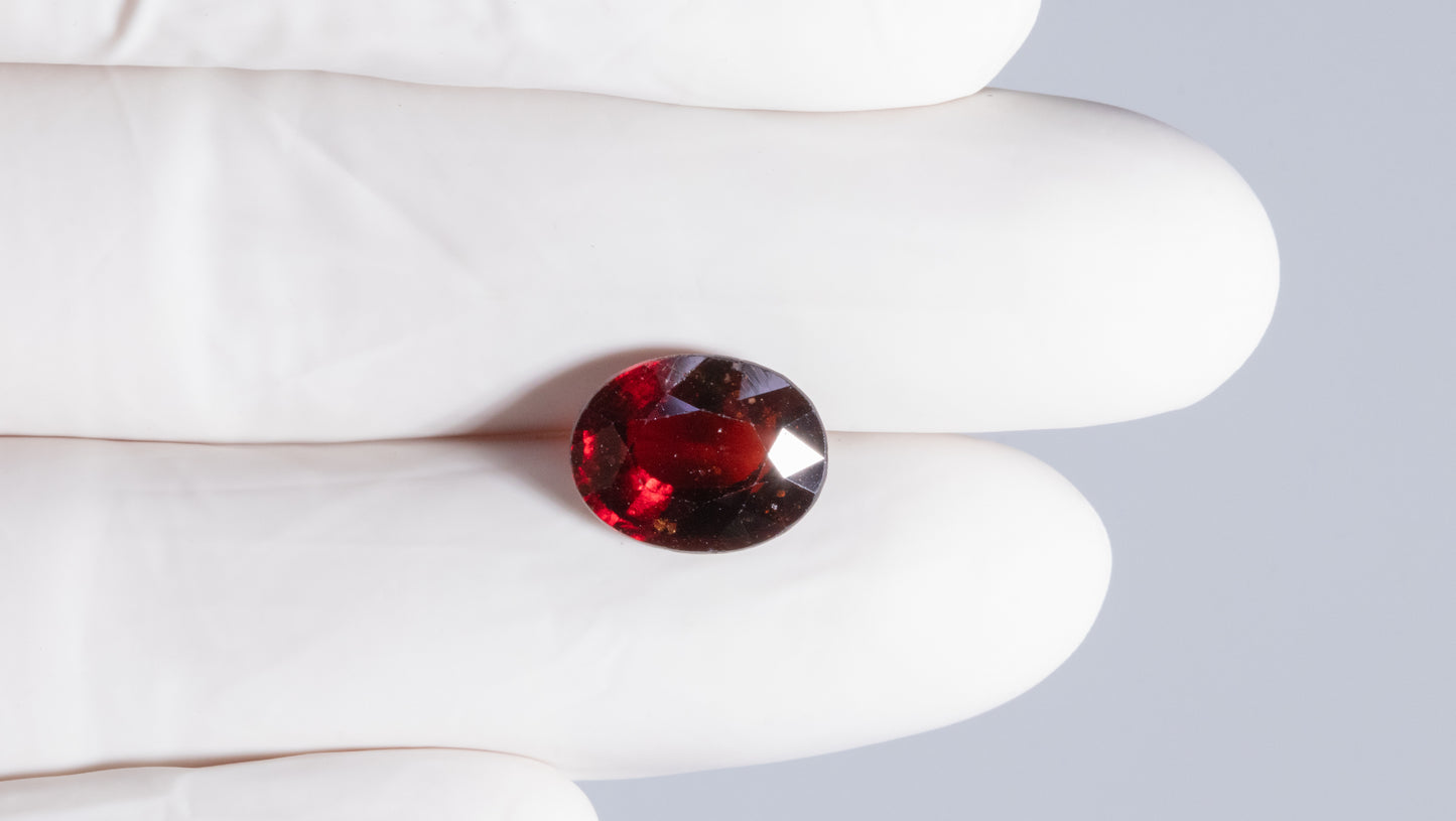 NATURAL HESSONITE (GOMED) 6.42 CARATS