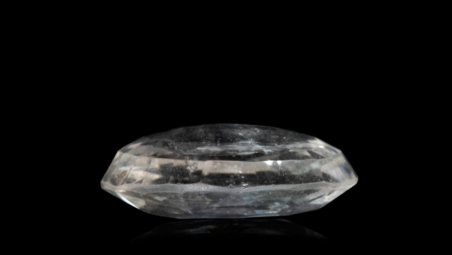 WHITE TOPAZ 5.47 CARATS