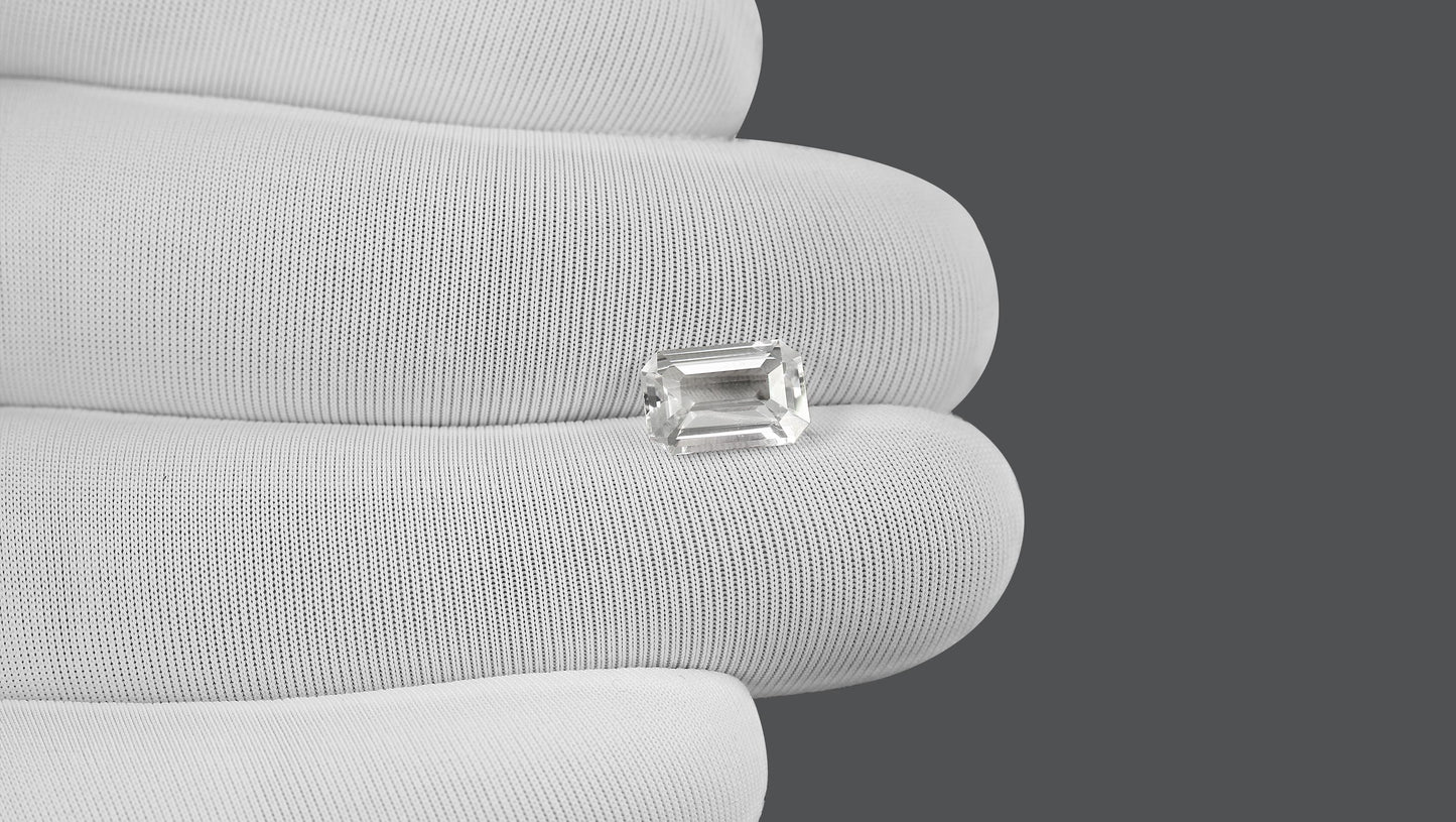 Natiral White Sapphire 2.90 Carats