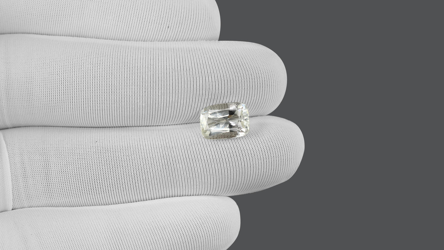 Natural White Sapphire 4.71 Carats