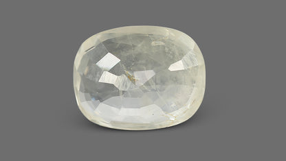 Natural Yellow Sapphire (Pukhraj) 5.86 Carats