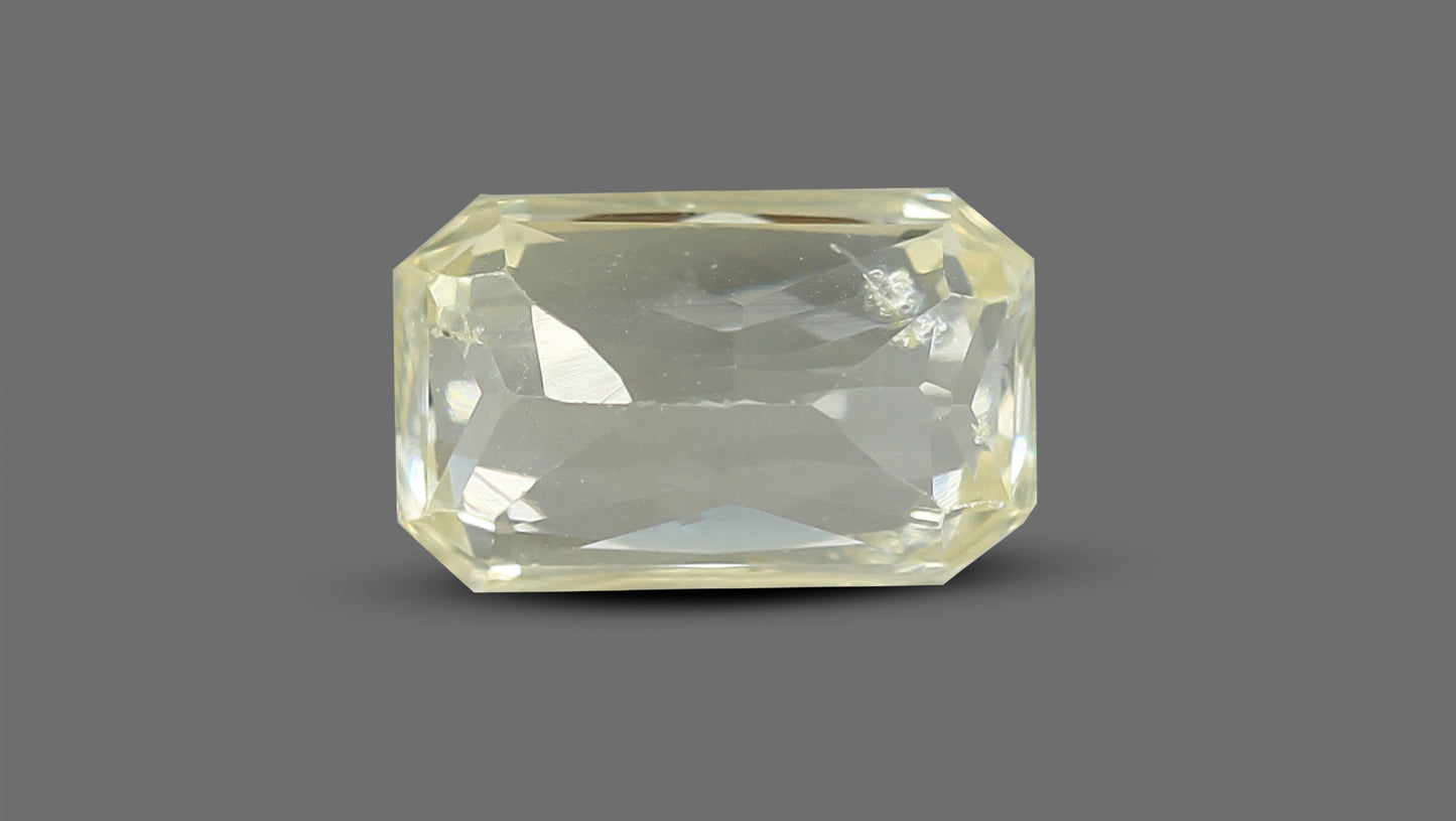 Natural Yellow Sapphire (Pukhraj) 4.50 Carats