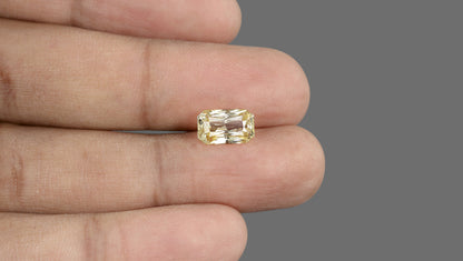 Natural Yellow Sapphire (Pukhraj) 4.50 Carats