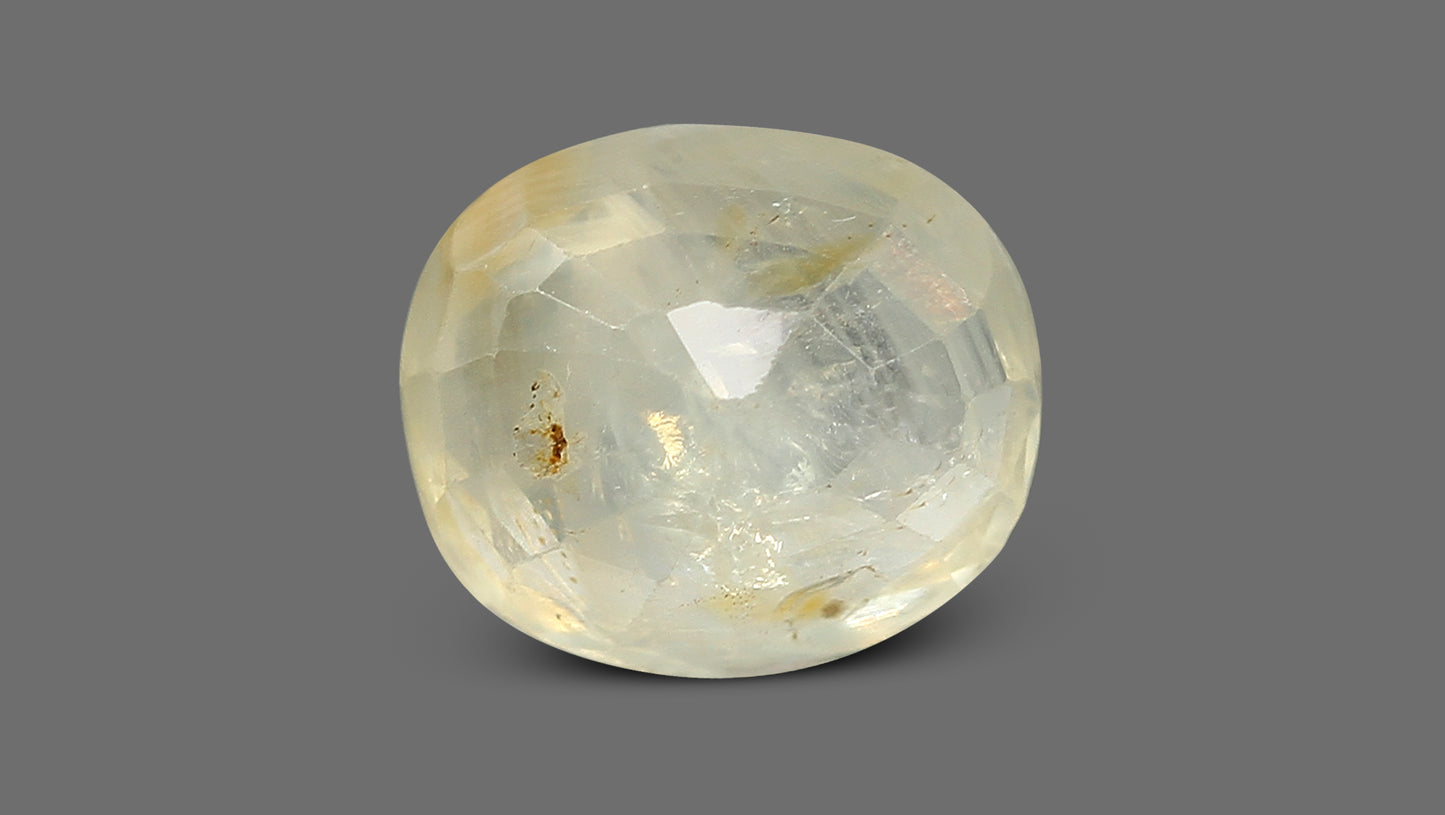 Natural Yellow Sapphire (Pukhraj) 4.36 Carats