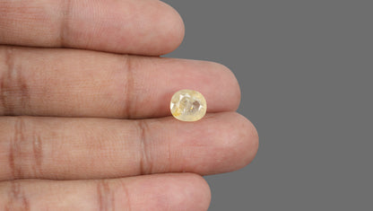 Natural Yellow Sapphire (Pukhraj) 4.36 Carats