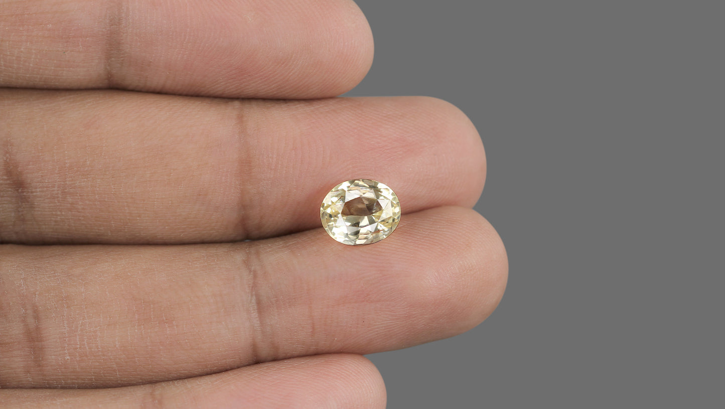 Natural Yellow Sapphire (Pukhraj) 4.17 Carats