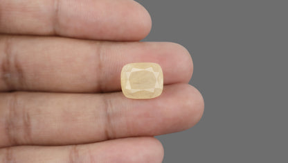 Natural Yellow Sapphire (Pukhraj) 10.88 Carats