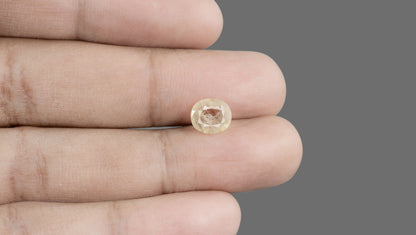 Natural Yellow Sapphire (Pukhraj) 2.78 Carats