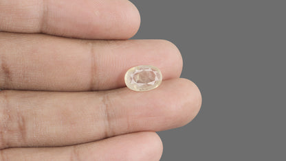 Natural Yellow Sapphire (Pukhraj) 4.49 Carats