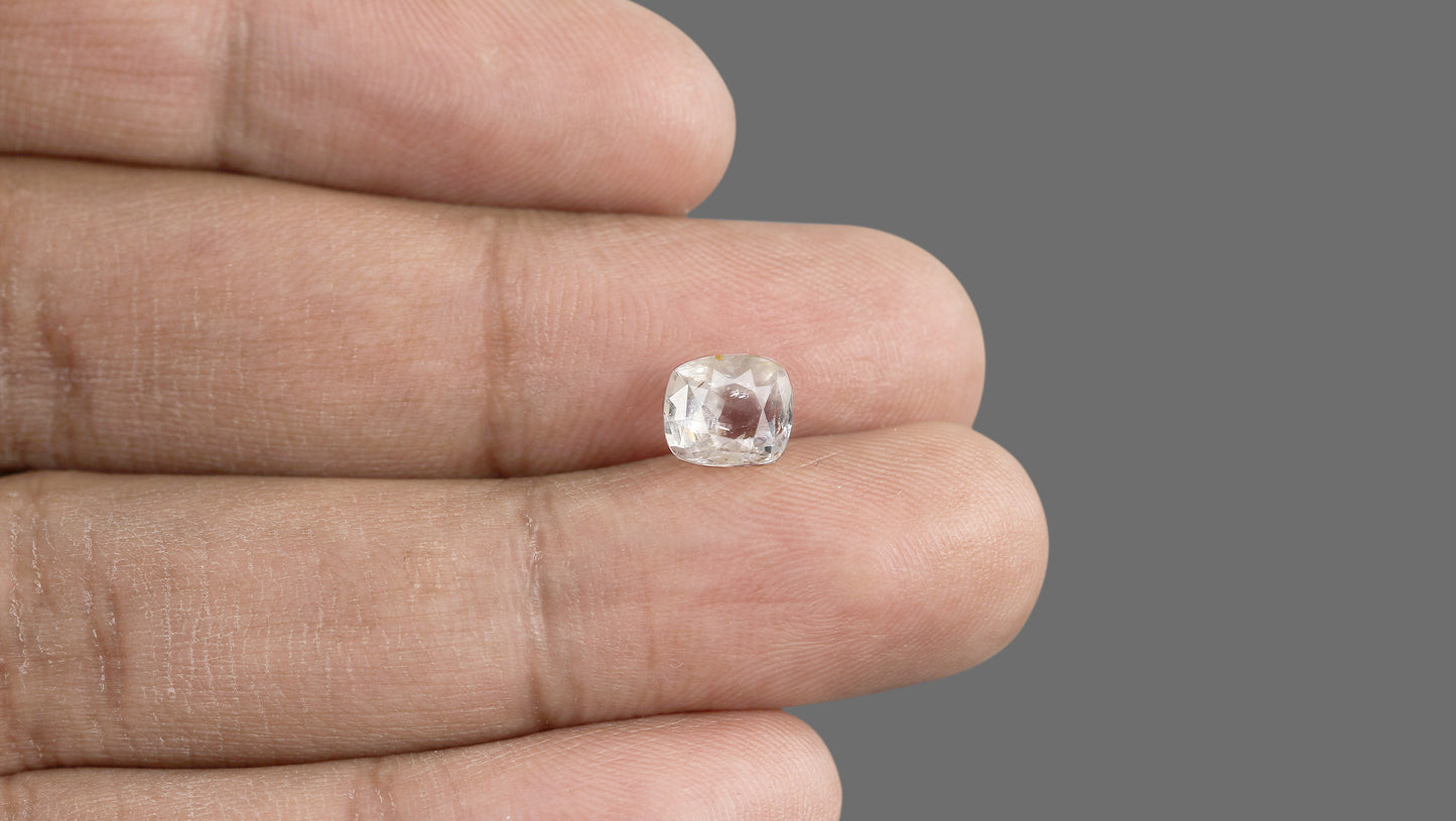 Natural Yellow Sapphire (Pukhraj) 3.01 Carats