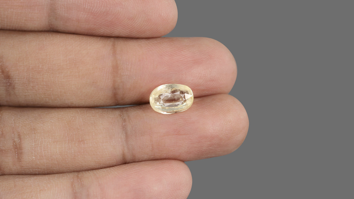 Natural Yellow Sapphire (Pukhraj) 4.61 Carats