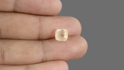 Natural Yellow Sapphire (Pukhraj) 4.90 Carats