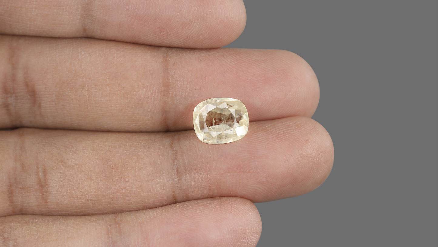 Natural Yellow Sapphire (Pukhraj) 5.02 Carats