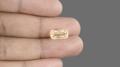Natural Yellow Sapphire (Pukhraj) 7.25 Carats