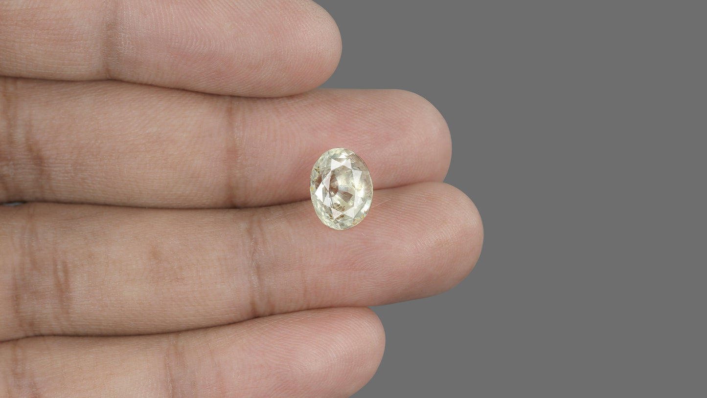 Natural Yellow Sapphire (Pukhraj) 5.06 Carats