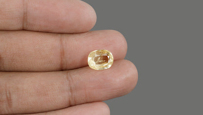 Natural Yellow Sapphire (Pukhraj) 6.22 Carats