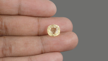 Natural Yellow Sapphire (Pukhraj) 7.24 Carats