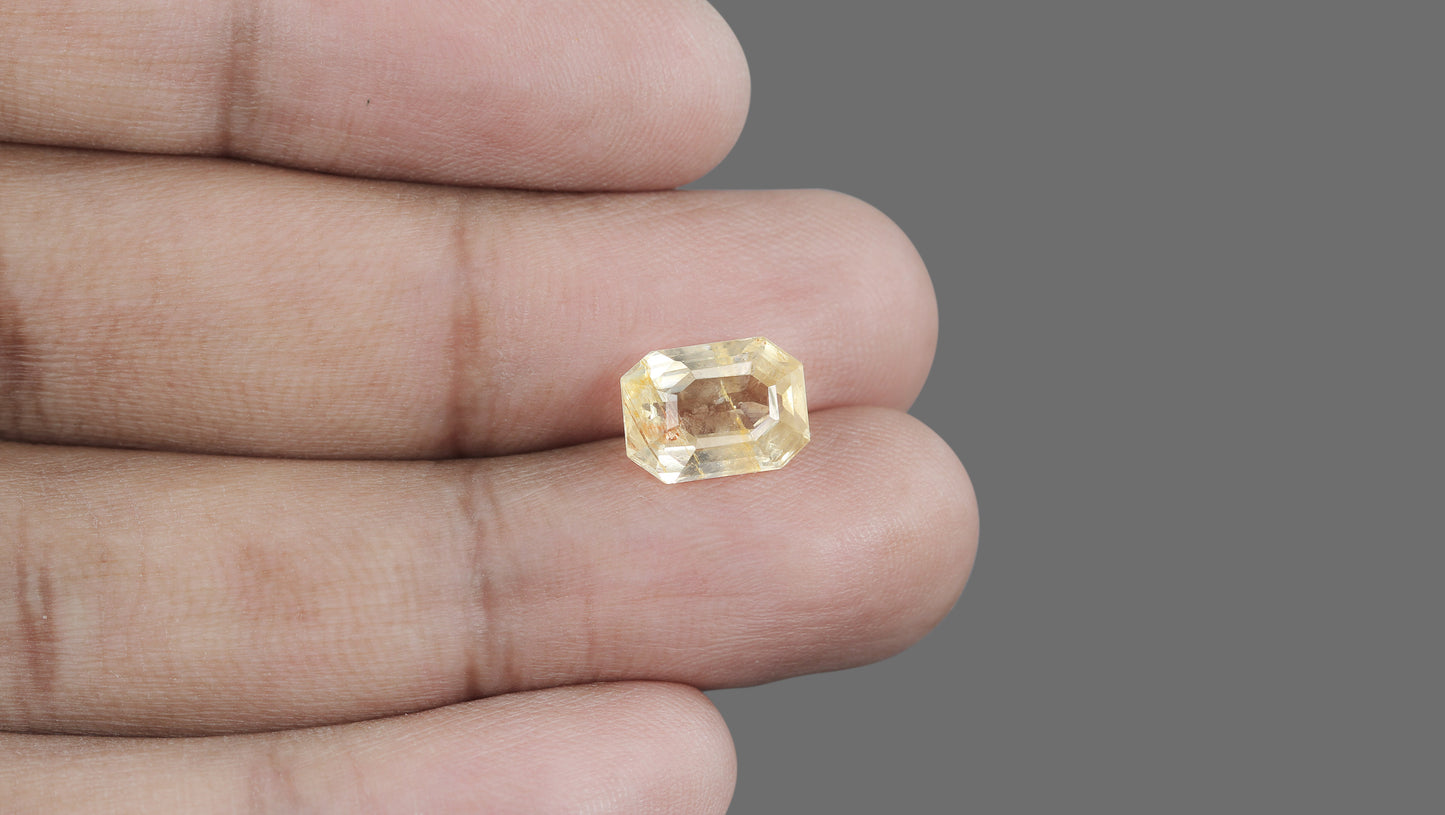 Natural Yellow Sapphire (Pukhraj) 5.84 Carats