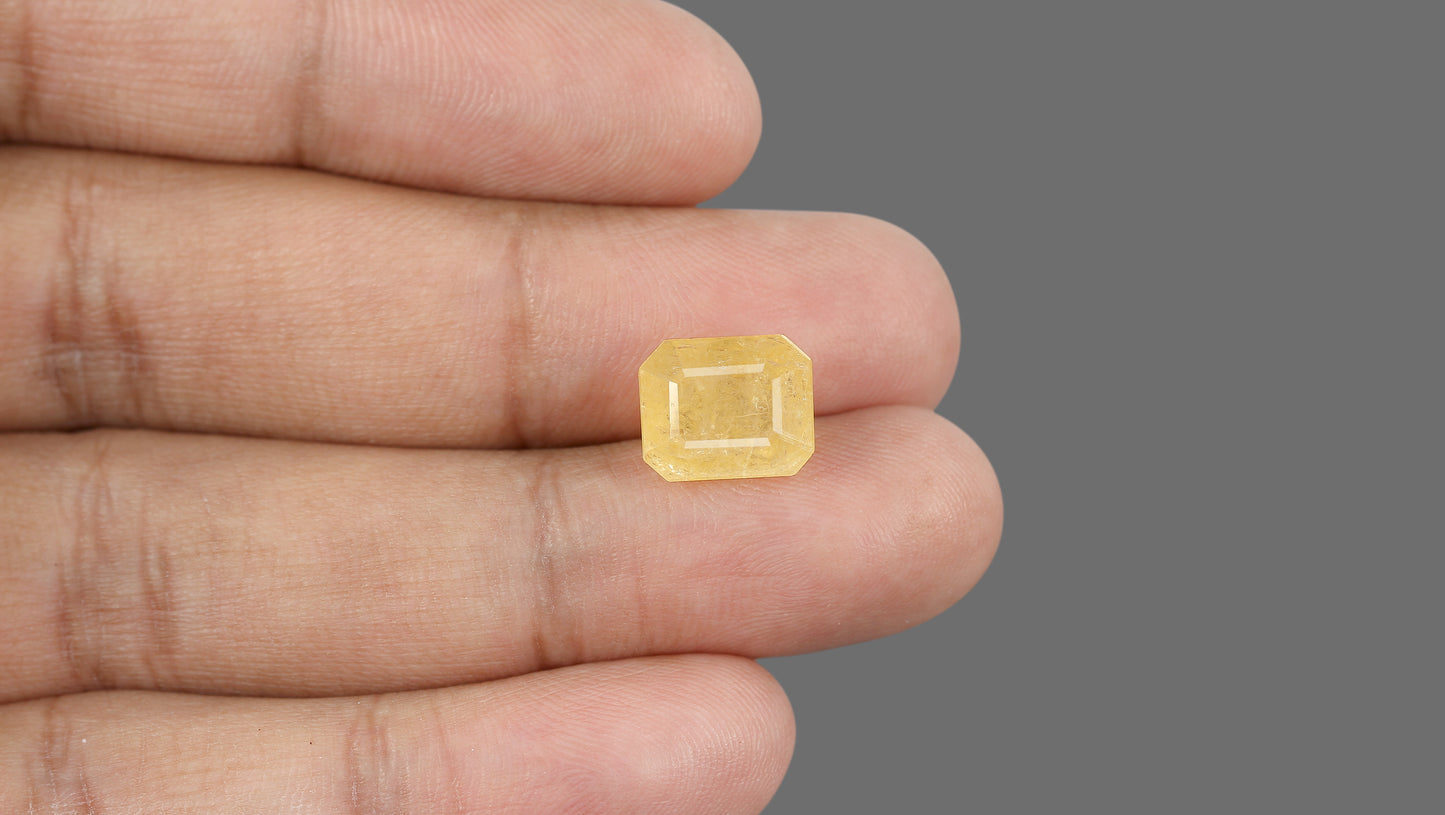 Natural Yellow Sapphire (Pukhraj) 8.24 Carats