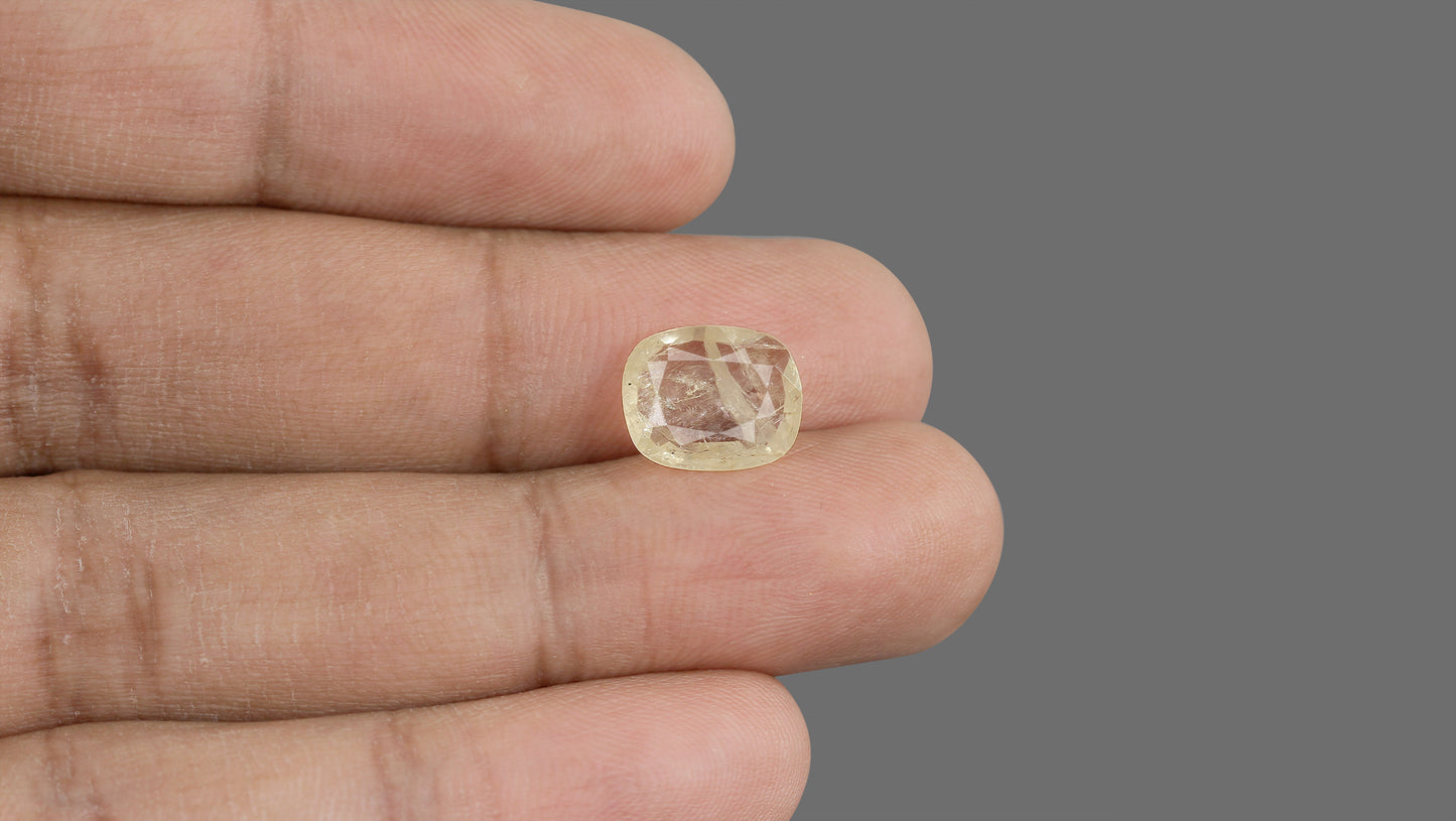 Natural Yellow Sapphire (Pukhraj) 4.33 Carats