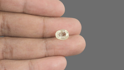 Natural Yellow Sapphire (Pukhraj) 4.09 Carats