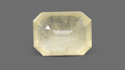 Natural Yellow Sapphire (Pukhraj) 10.17 Carats