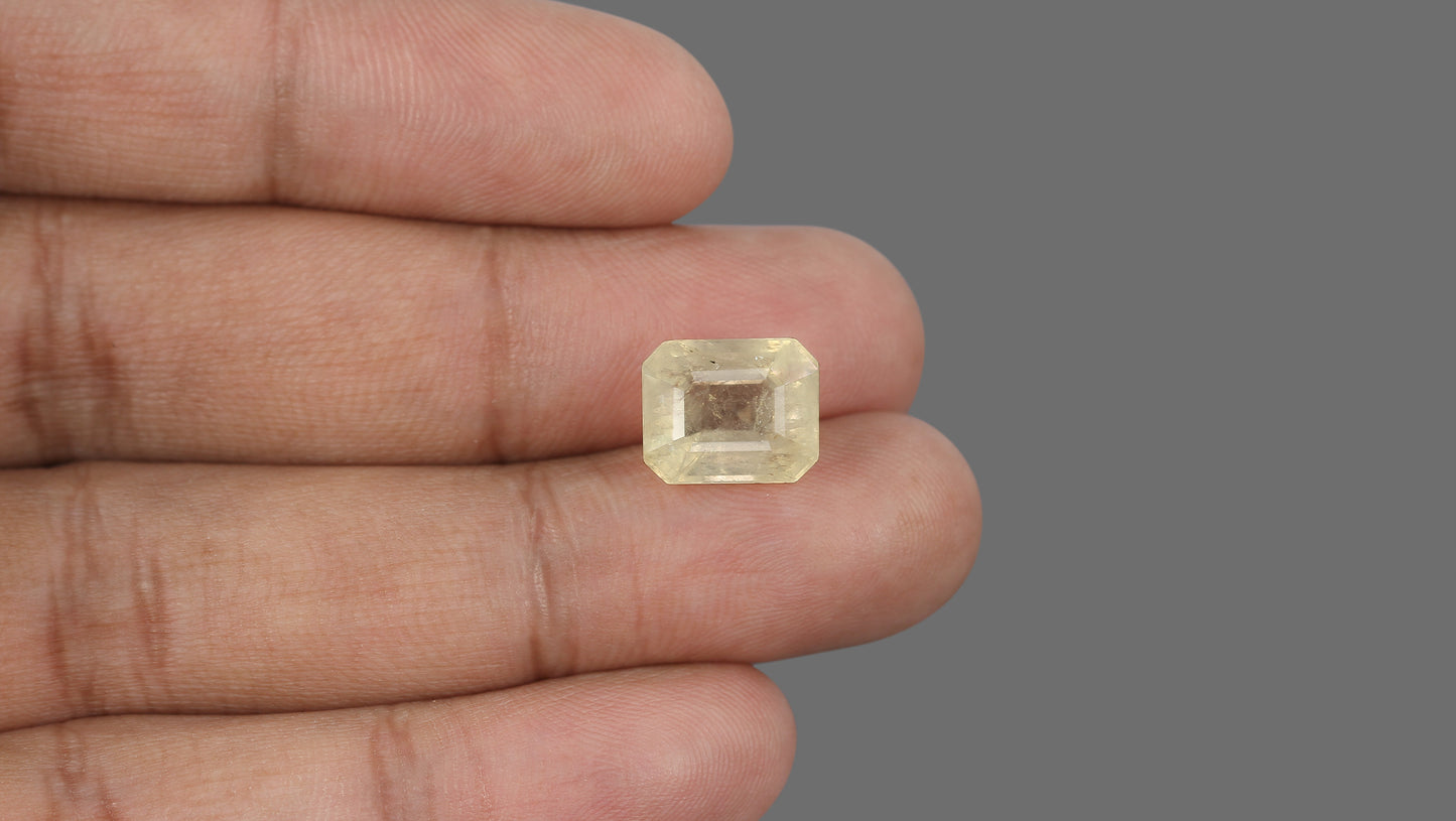 Natural Yellow Sapphire (Pukhraj) 9.33 Carats