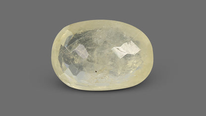 Natural Yellow Sapphire (Pukhraj) 4.55 Carats