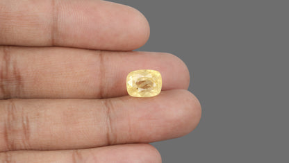 Natural Yellow Sapphire (Pukhraj) 9.40 Carats