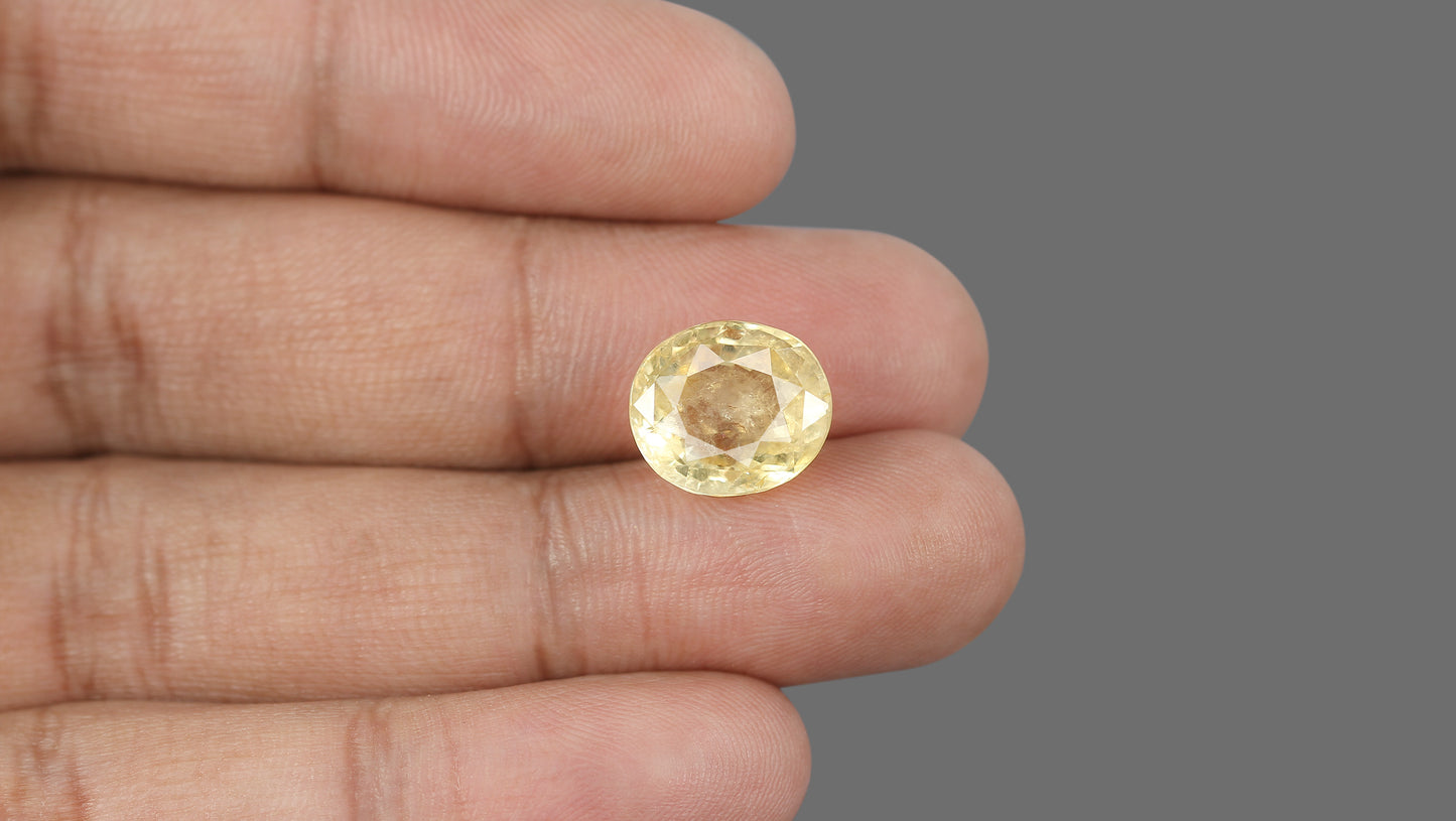 Natural Yellow Sapphire (Pukhraj) 11.07 Carats
