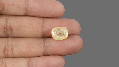 Natural Yellow Sapphire (Pukhraj) 11.05 Carats