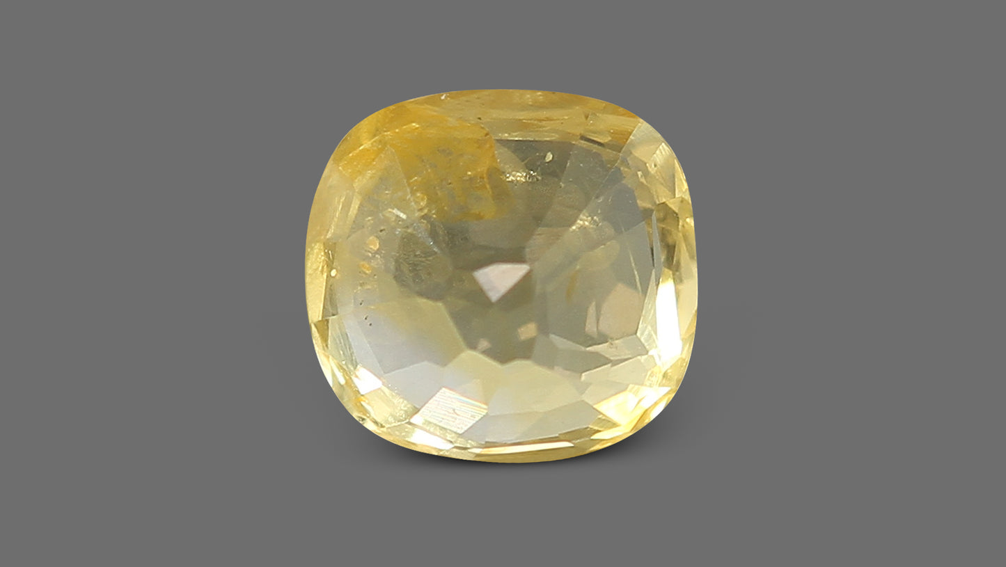 Natural Yellow Sapphire (Pukhraj) 4.11 Carats