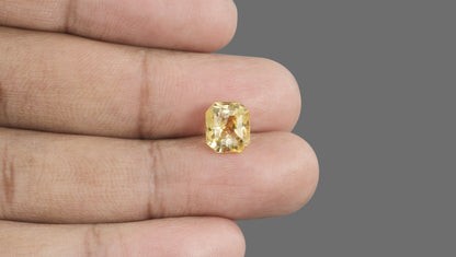 Natural Yellow Sapphire (Pukhraj) 5.05 Carats