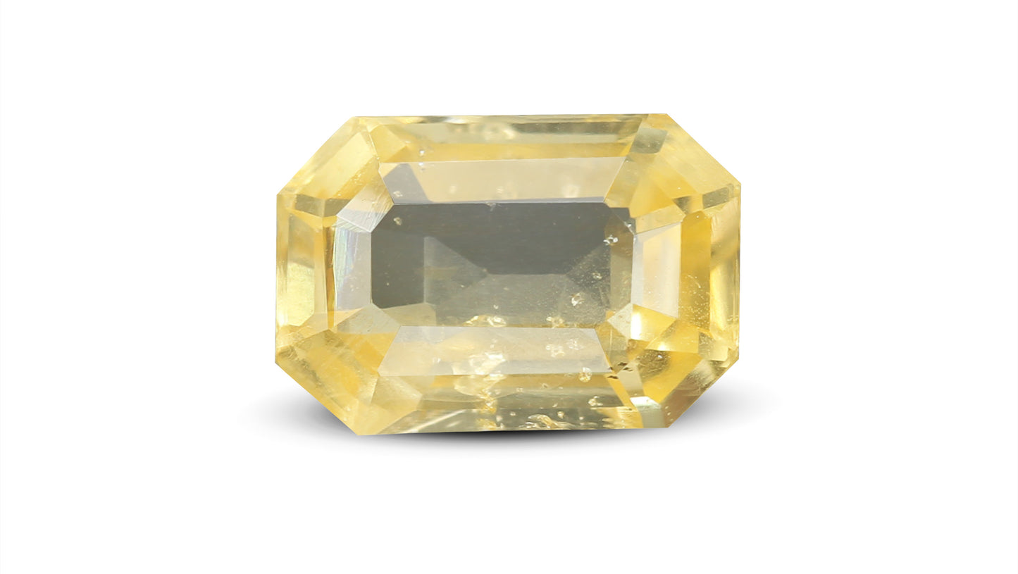 Natural Yellow Sapphire (Pukhraj) 4.88 Carats