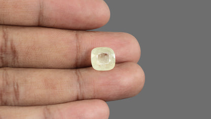 Natural Yellow Sapphire (Pukhraj) 7.13  Carats